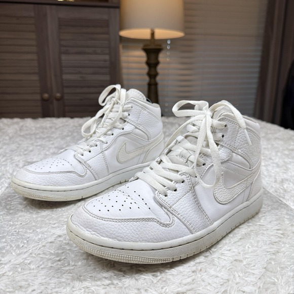 Nike Air Jordan 1 Mid Shoes Mens 8 Basketball Sneakers Triple White 554724-130